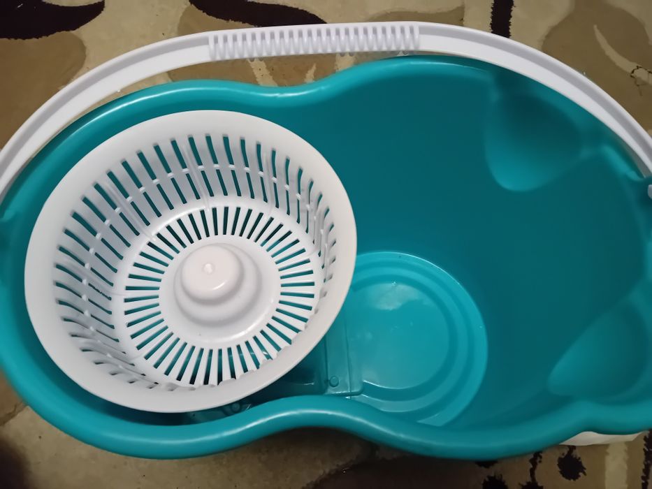 Găleată cu pedala,cu mop rotativ