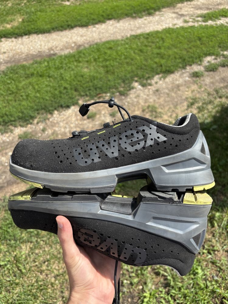 UVEX COMFORTABILI/USORI pantofi de lucru sau trekking negociabil