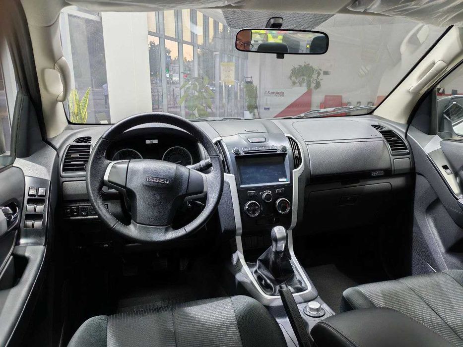 Isuzu D-Max Pickup Oksus 2025