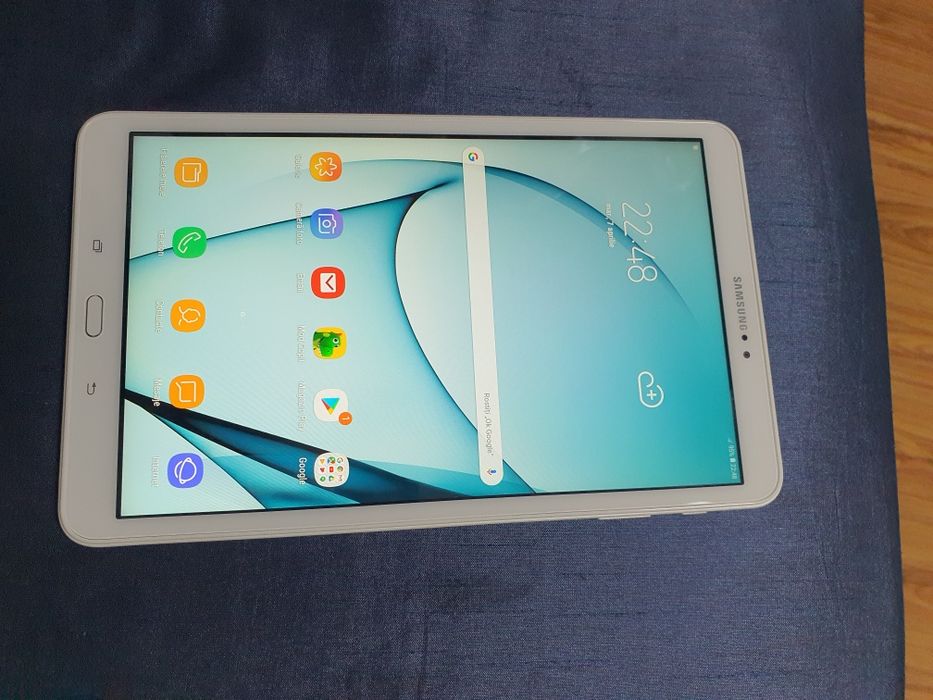 Vând tabletă Samsung Tab A6 T585