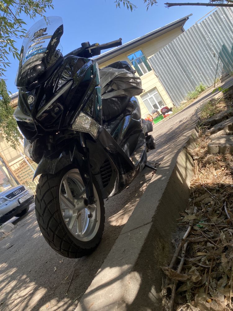 Продается Скутер N-Max 175куб