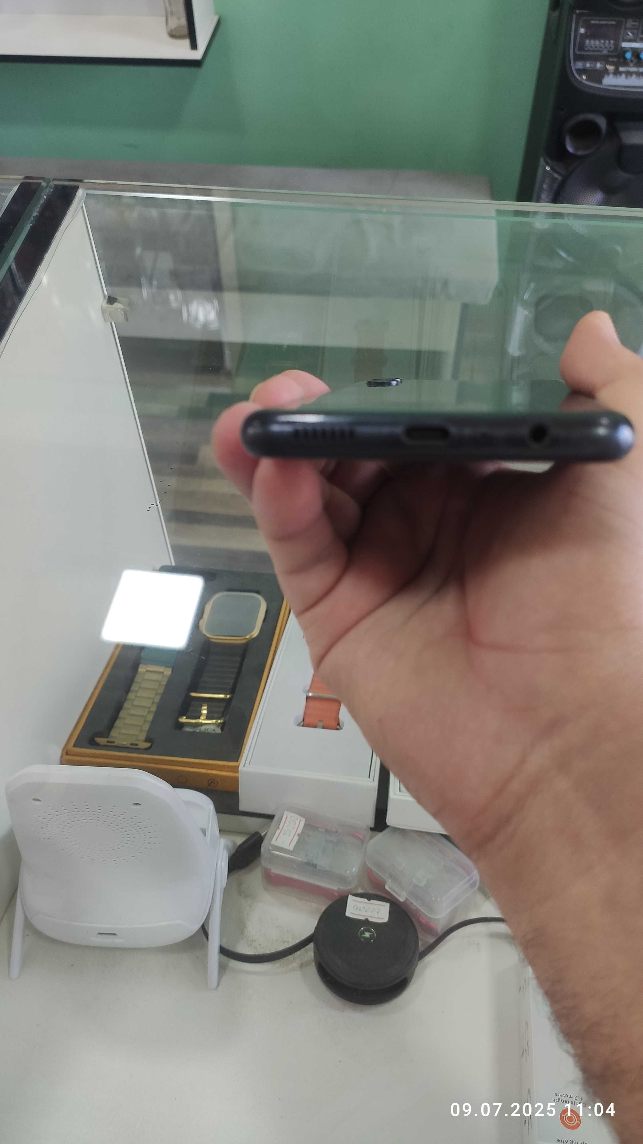Samsung A 04  64 gb
