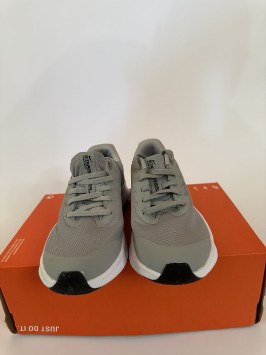 NIKE Star Runner 3 GS Grey