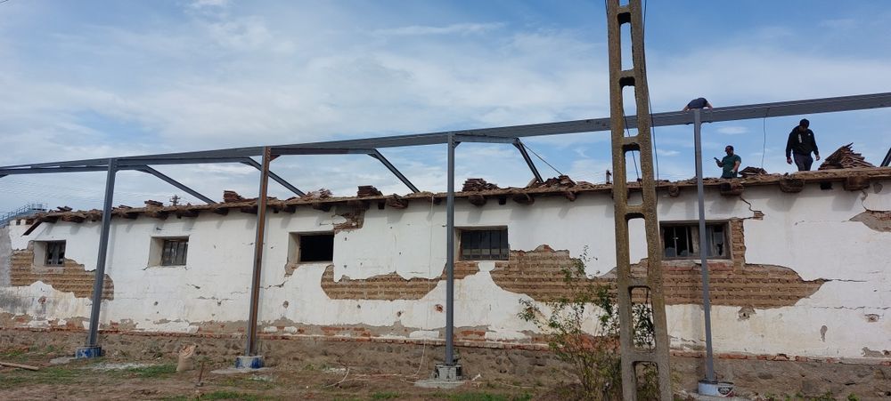 Hale metalice confectionate din europrofile ipe 200 14x20