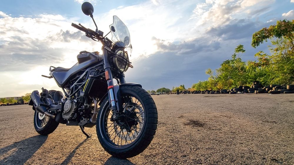 Husqvarna Svartpilen 125cc