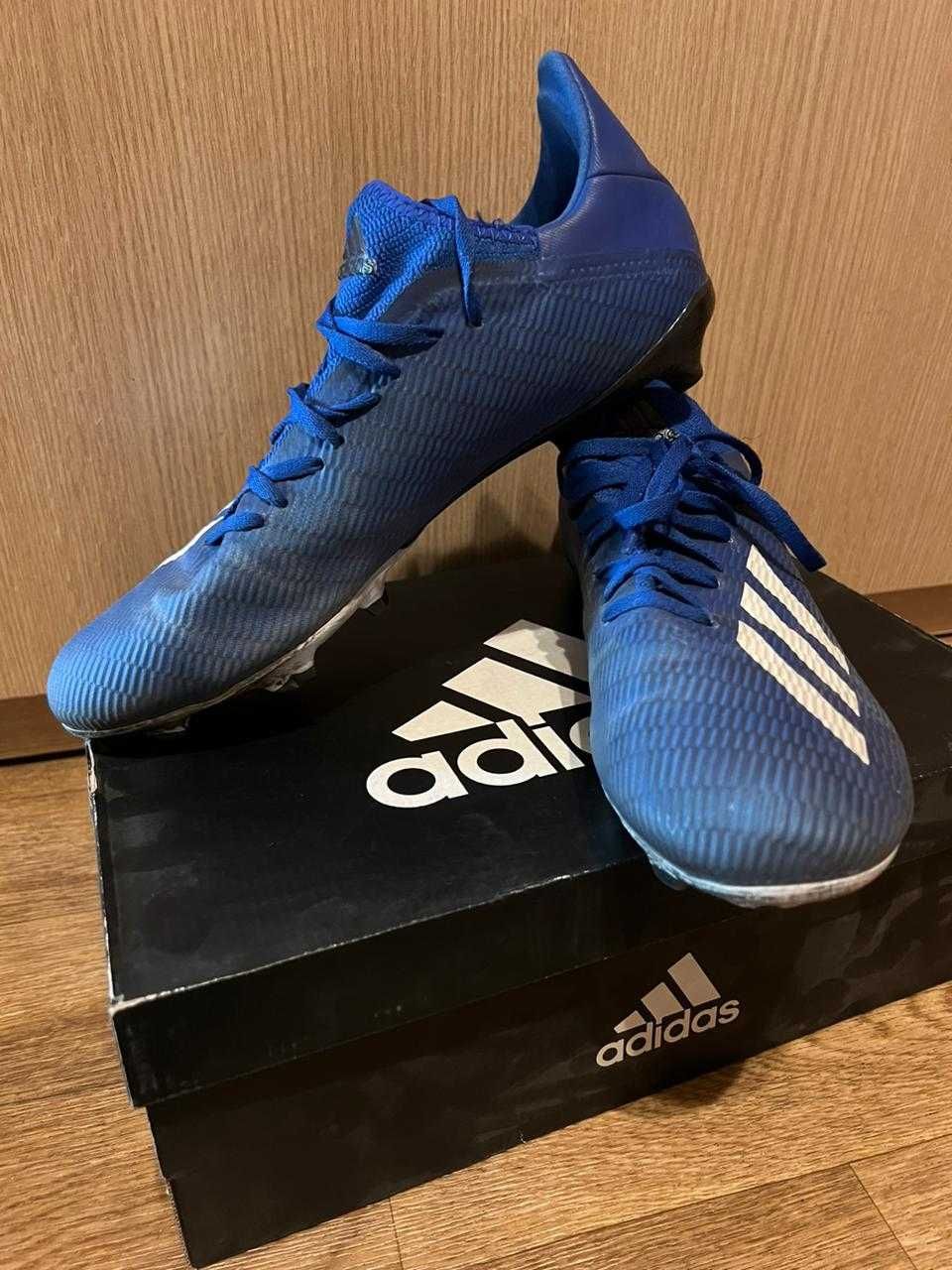 Футбольные бутсы Adidas X19.3