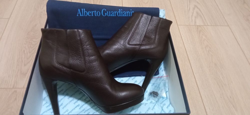 Кафяви боти естествена кожа