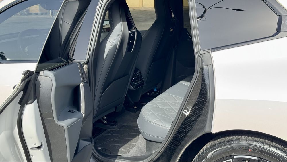 Bmw Ix xdrive40 фулл официальный дилер Узб БМВ
