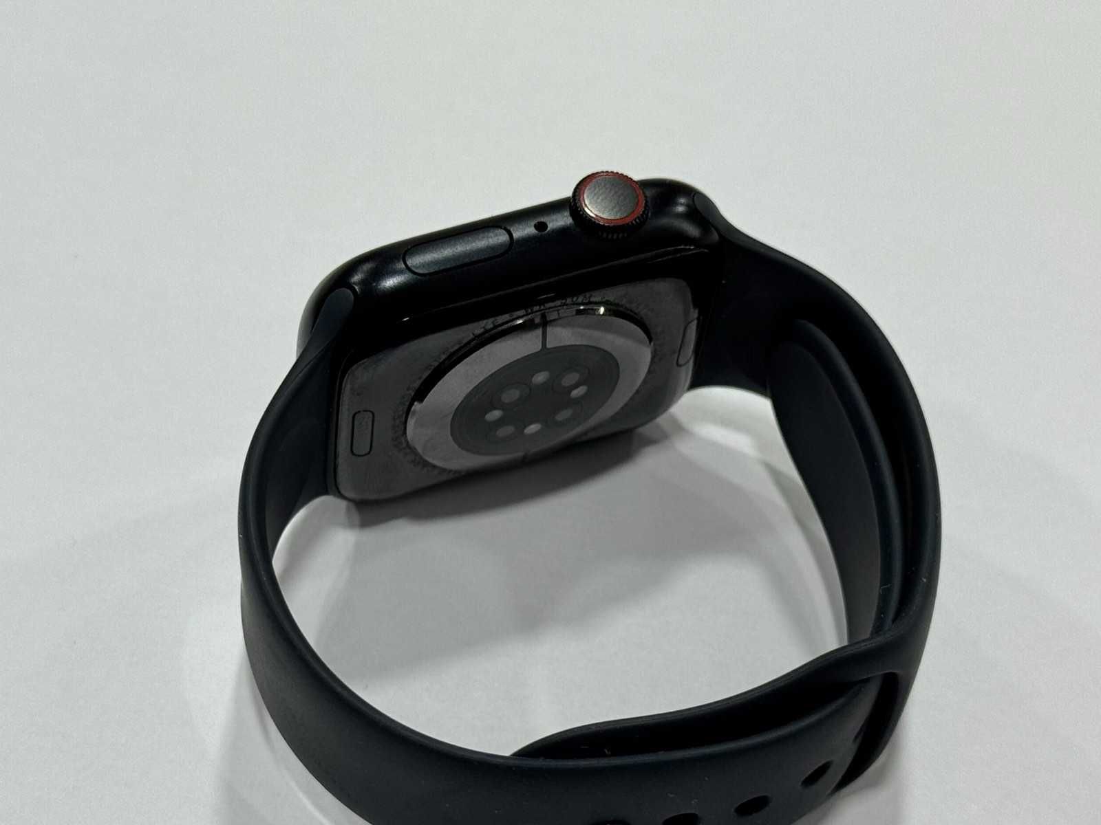 Apple Watch Series 9 45mm 100% Battery Health