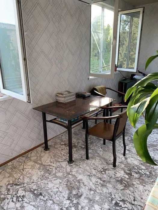 Продаётся 3/4/5 Карасу-3 Среднее состояние с Мебелью и Техникой Балкон