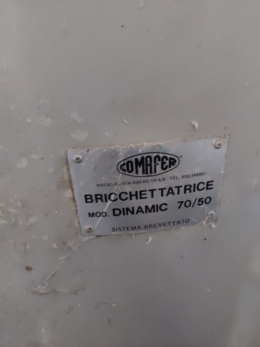 Presă de brichete Comafer model Dinamic.   70/50 stare bună