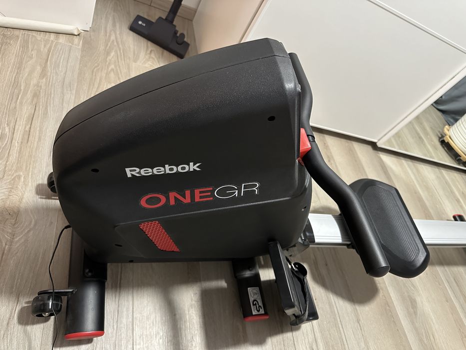 Aparat de vaslit Reebok OneGR