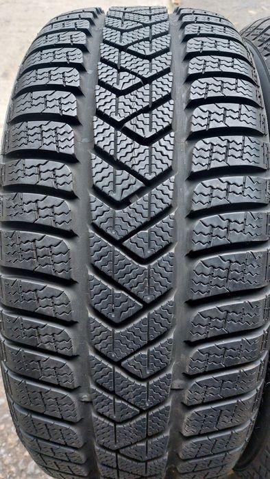 Зимни гуми 225/40/18 Pirelli Sottozero 3 2 броя