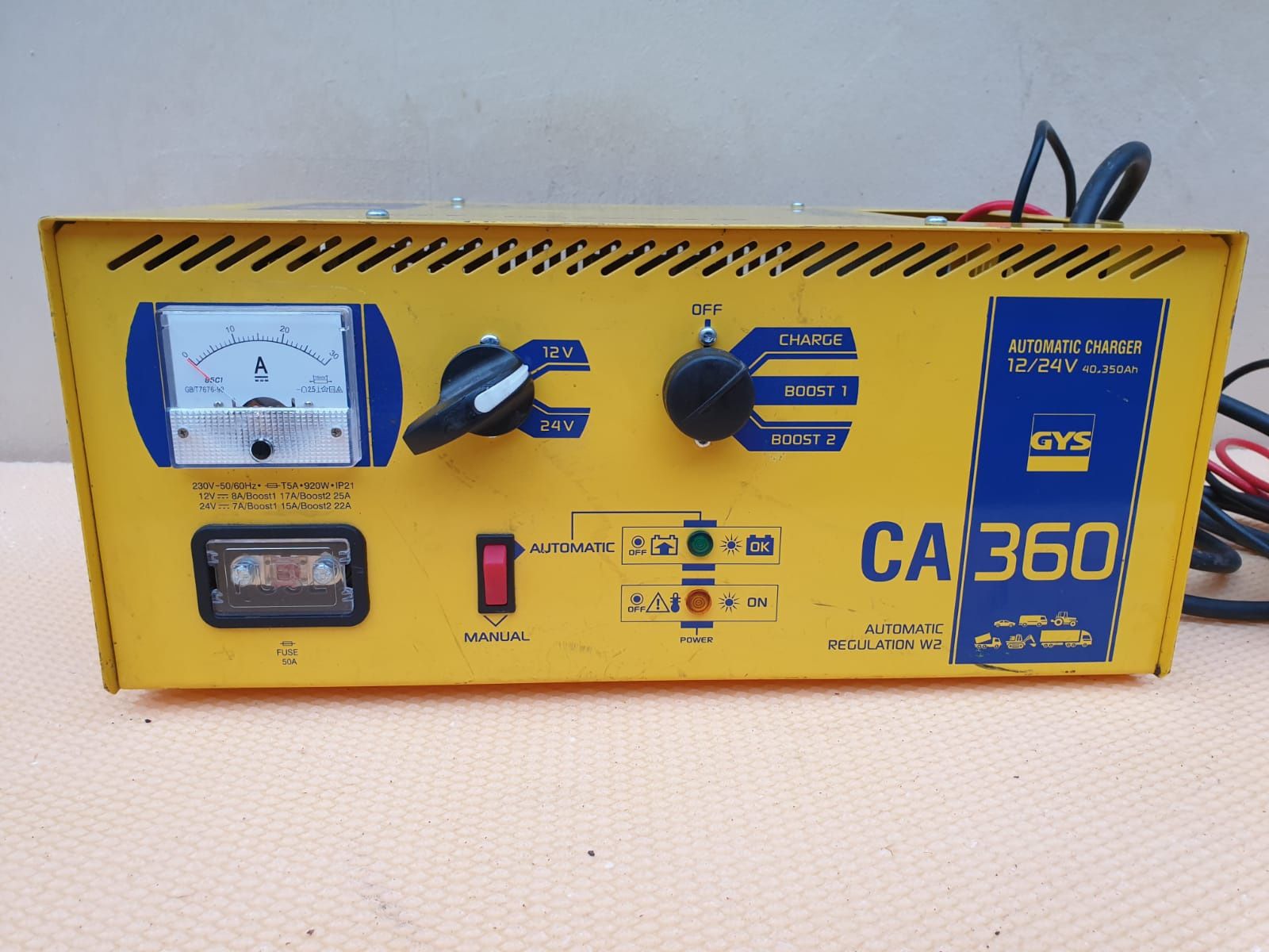 Încărcător baterie automat pro 12 - 24V GYS CA 360