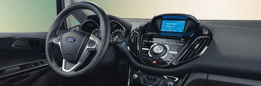Vand navigatii Instalez soft harti GPS la distanta Activez AndroidAuto