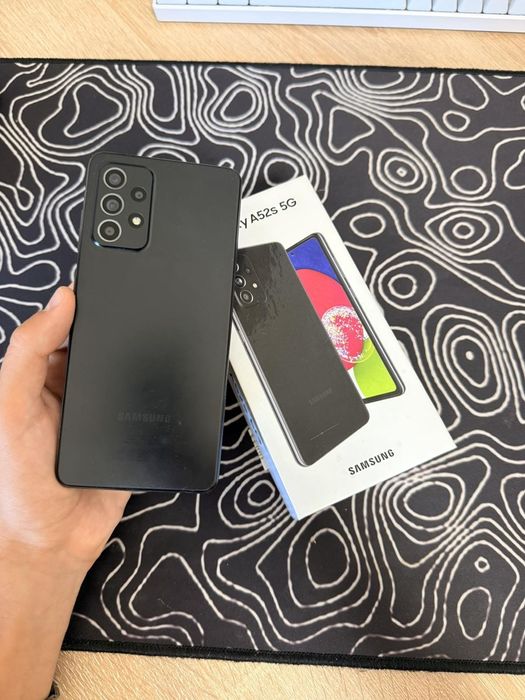 Samsung galaxy A52s 5g 
Awesome black
128g
С леки външни забележки.
За