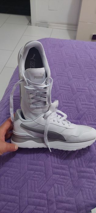 Adidasi Puma dama albi = 150 Ron.