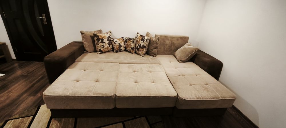 Vând colțar living