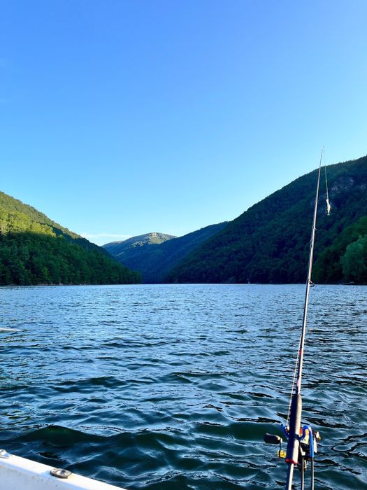 Barca de fibra de sticla