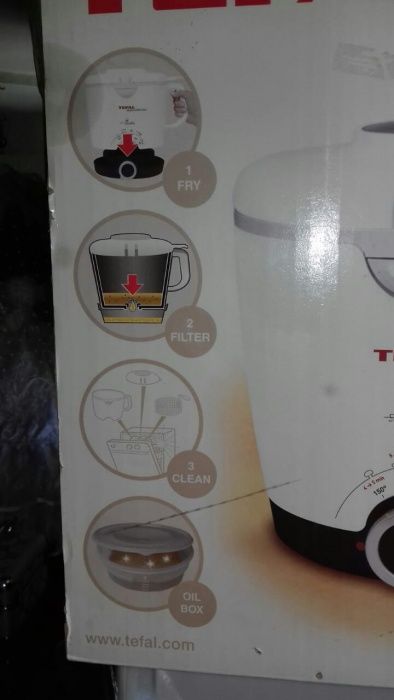 Продам фритюрниц в отличном состоянии Tefal