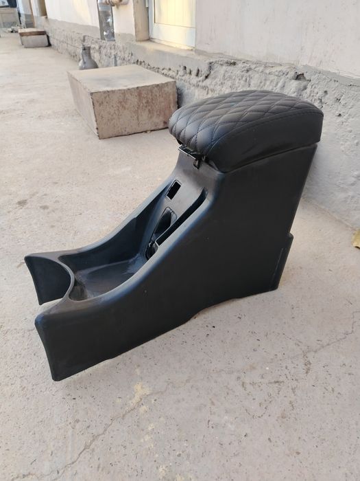 Nexia 3 bar sotiladi !