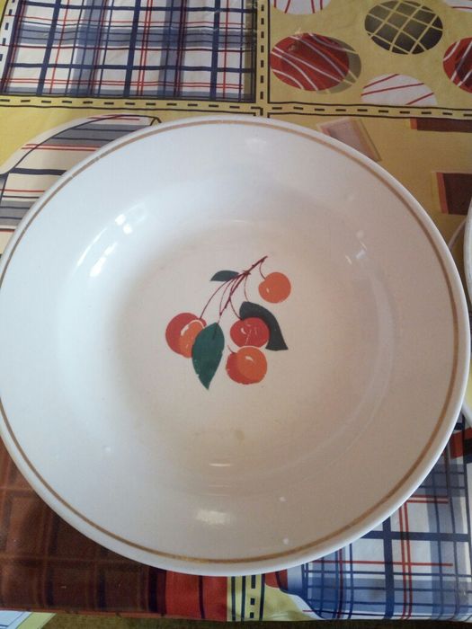 Тарелки, блюда, б/у