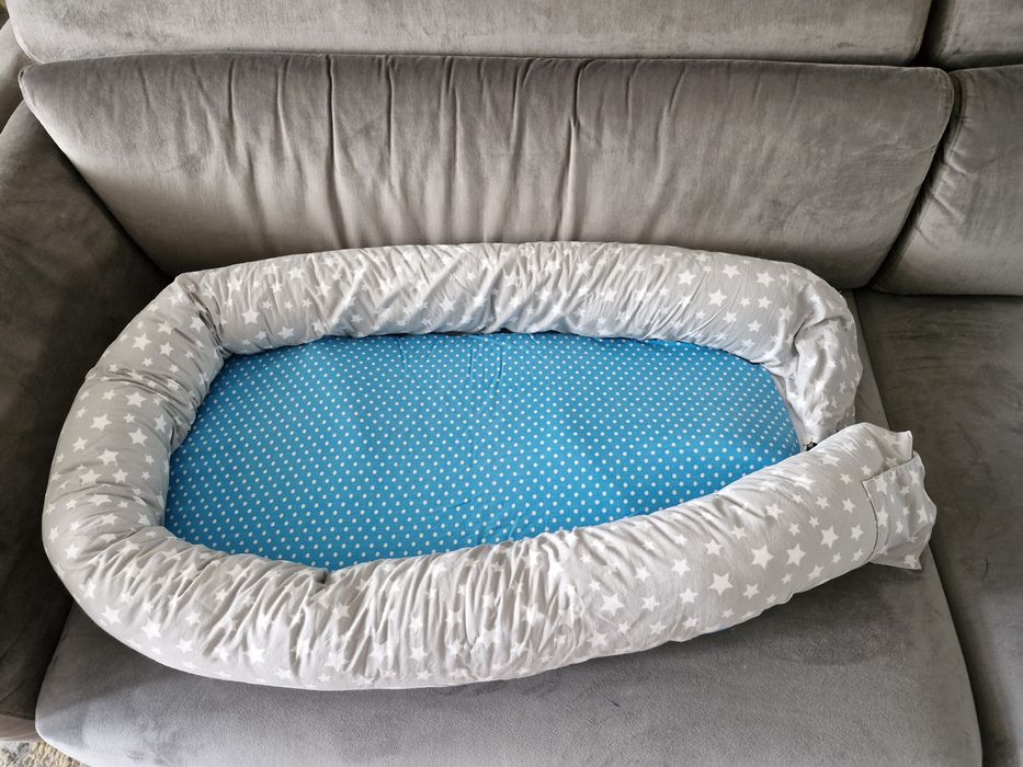 Baby nest + cearșaf +laterale pătuț