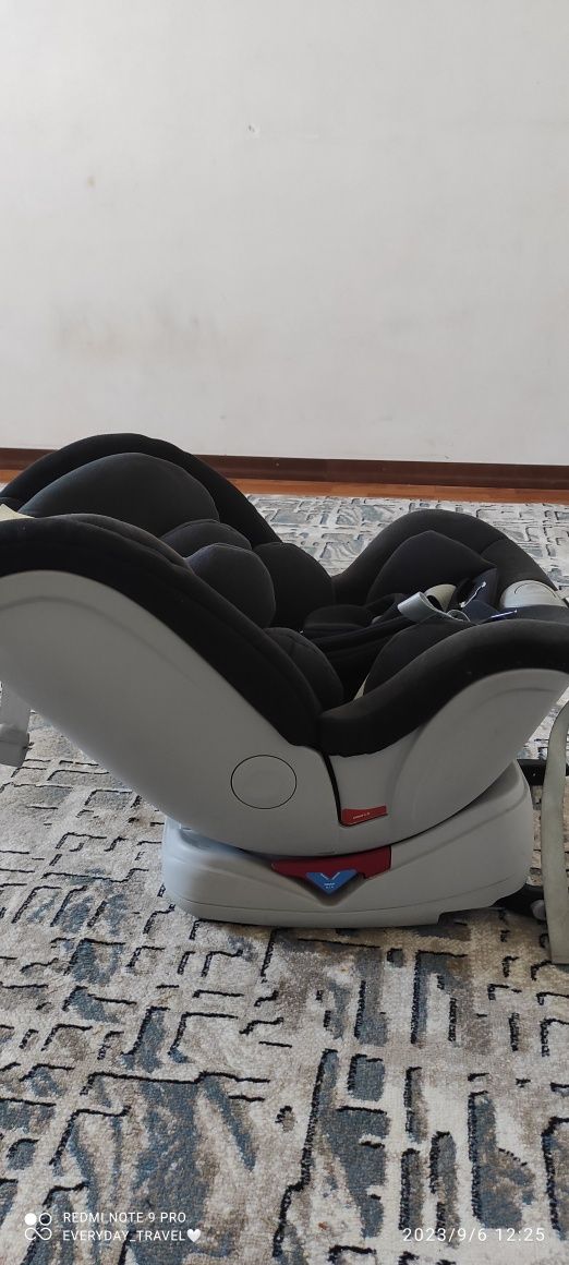 Avtokresli isofix sotiladi xolati alo kam foydalanilgan