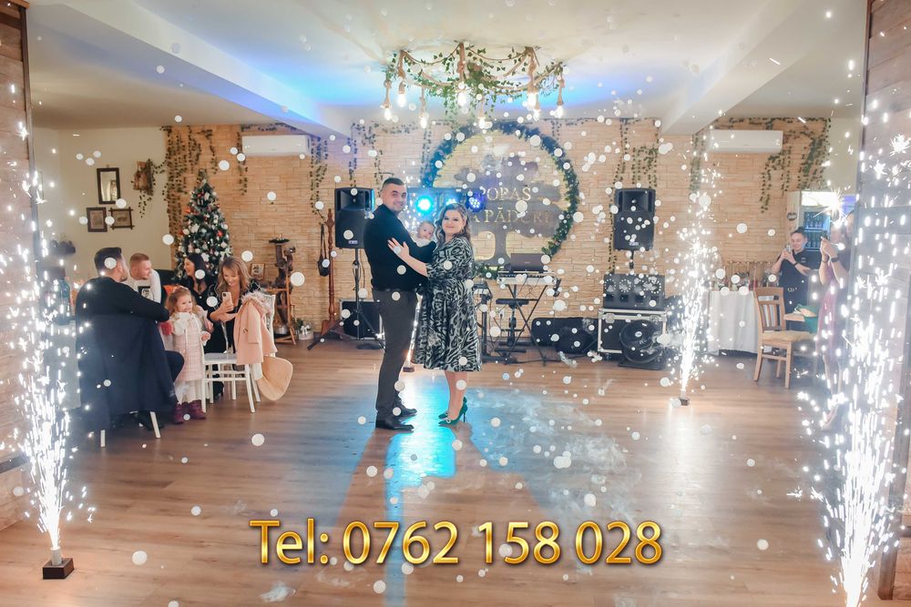 Baloane cu fum, gheata carbonica, artificii, foto, video, cabina foto