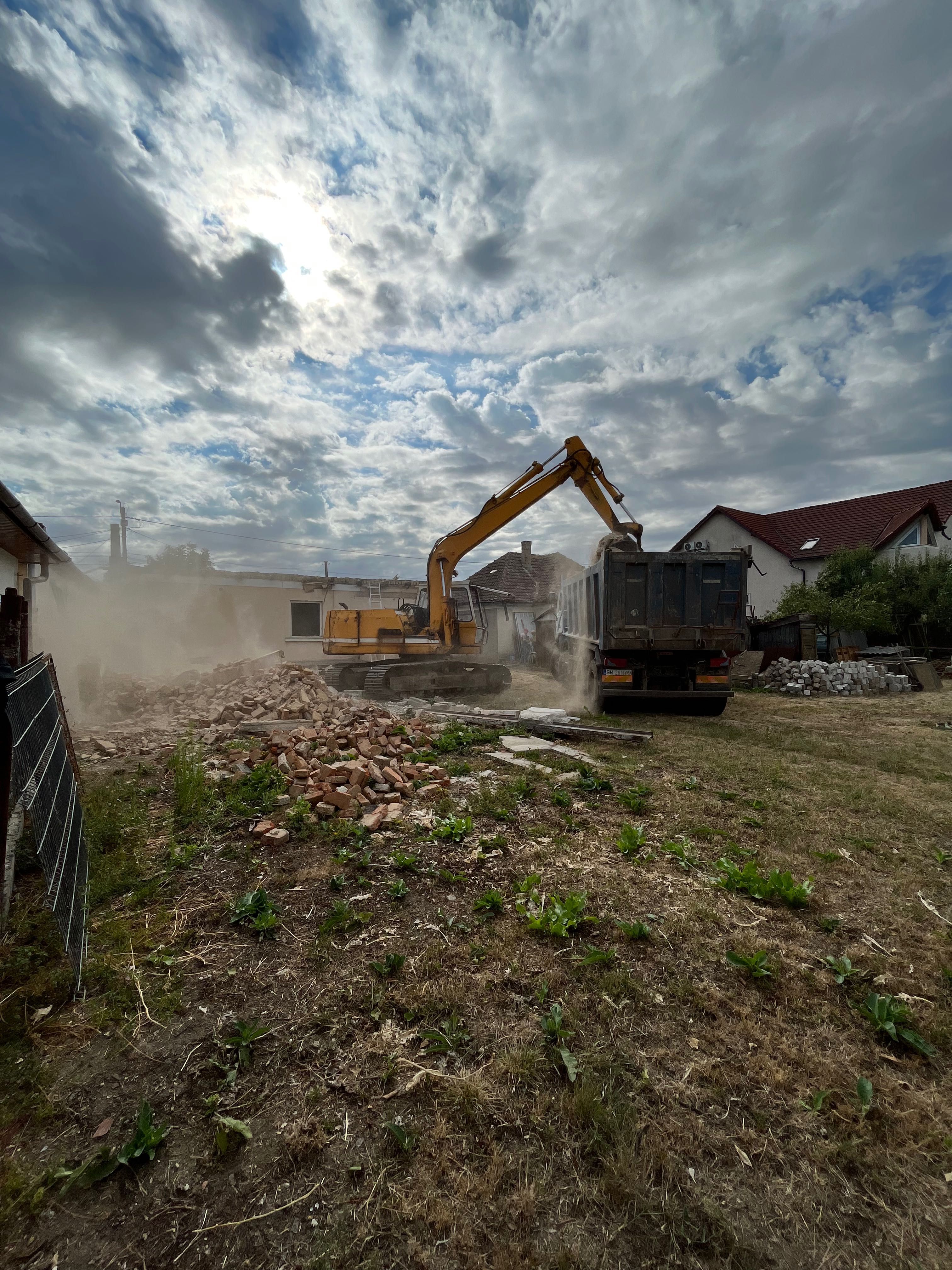 Demolari Case,Cladiri Industriale