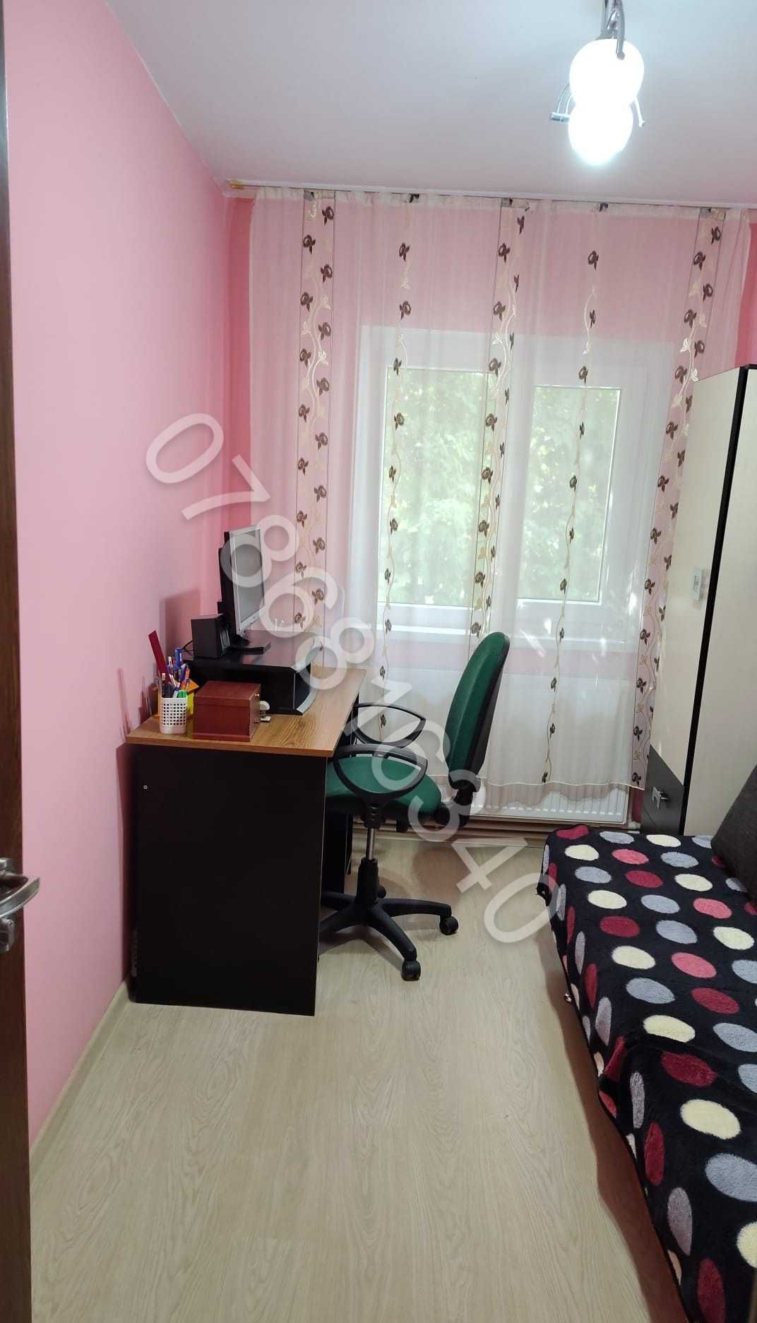 Apartament 3 camere, gata de mutat, Caracal