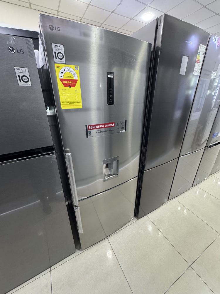 Холодильник LG GC-F689BLCM 446 л Inverter Total No Frost DoorCooling+
