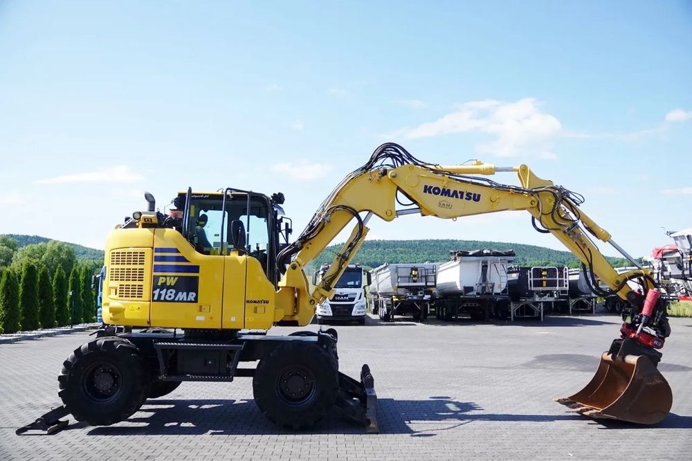 Komatsu PW 118 MR / EXCAVATOR PE ROȚI / 2019 / ROTARE ÎN ȘI ÎNĂLȚIME / CAMERĂ / CONTRACT DE SERVICE POST-SERVICE