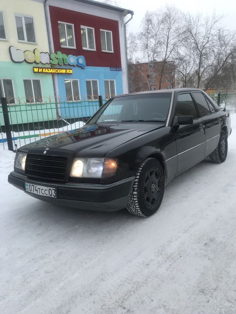 Продам мерс 124