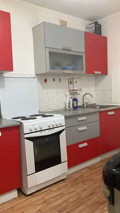 продам кухонную гарнитуру. самовызов