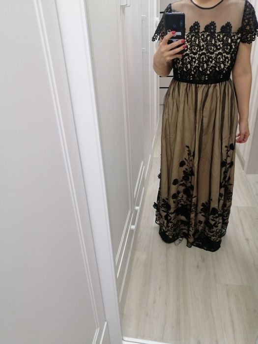 Вечернее платье на мероприятие