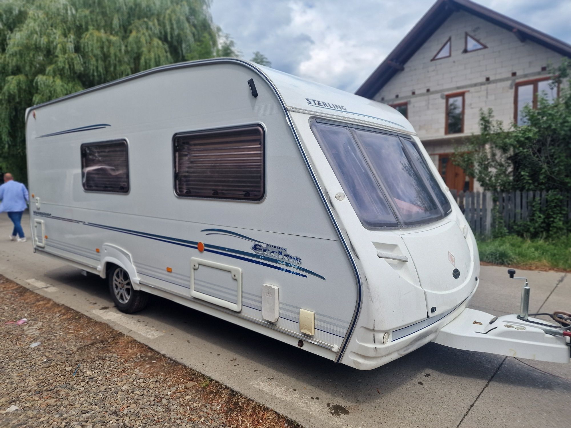 Rulota caravana sterling eccles
