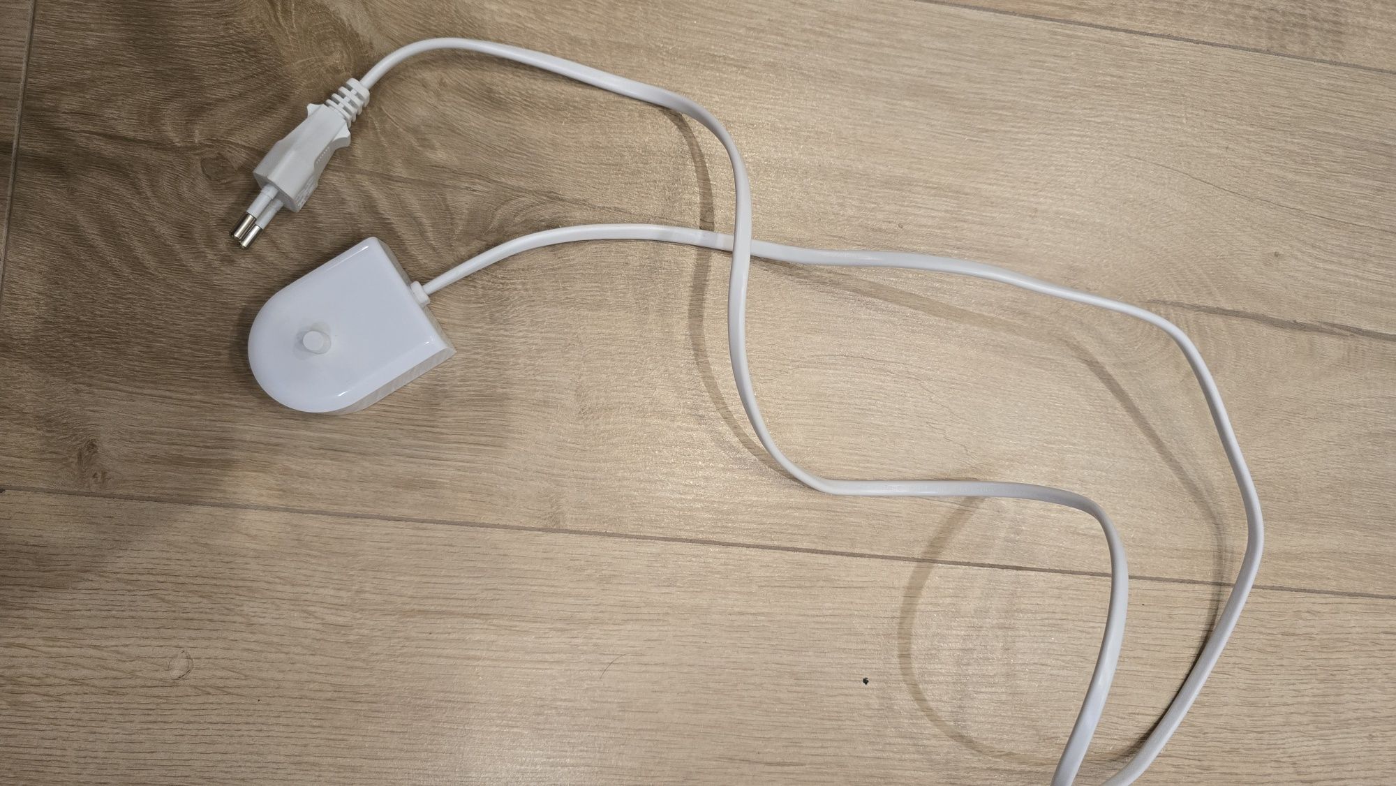 Ново зарядно за четка Philips Sonicare