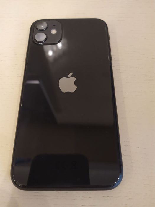 Iphone 11 чорным цвете 64гб