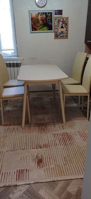 Стол раздвижной кухонный со стульями