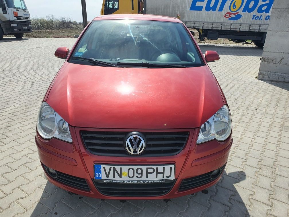 Vând Volkswagen polo 2006