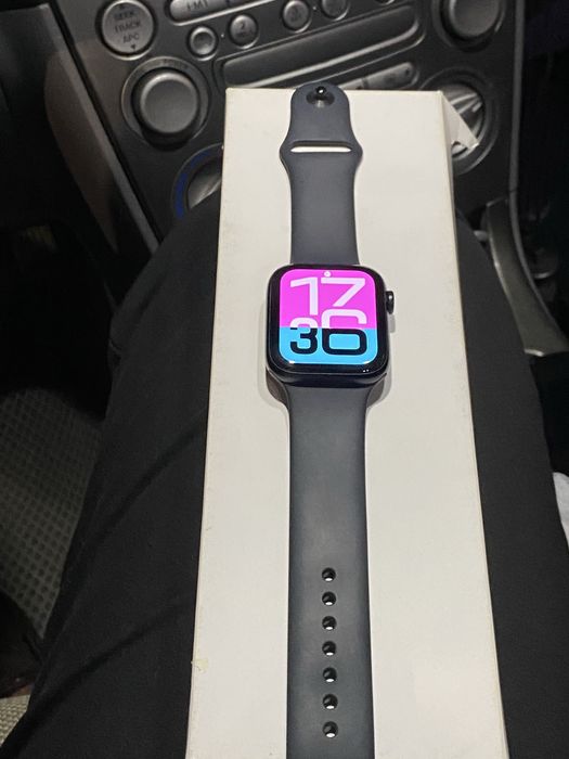 Продам APPLE WATCH 44mm