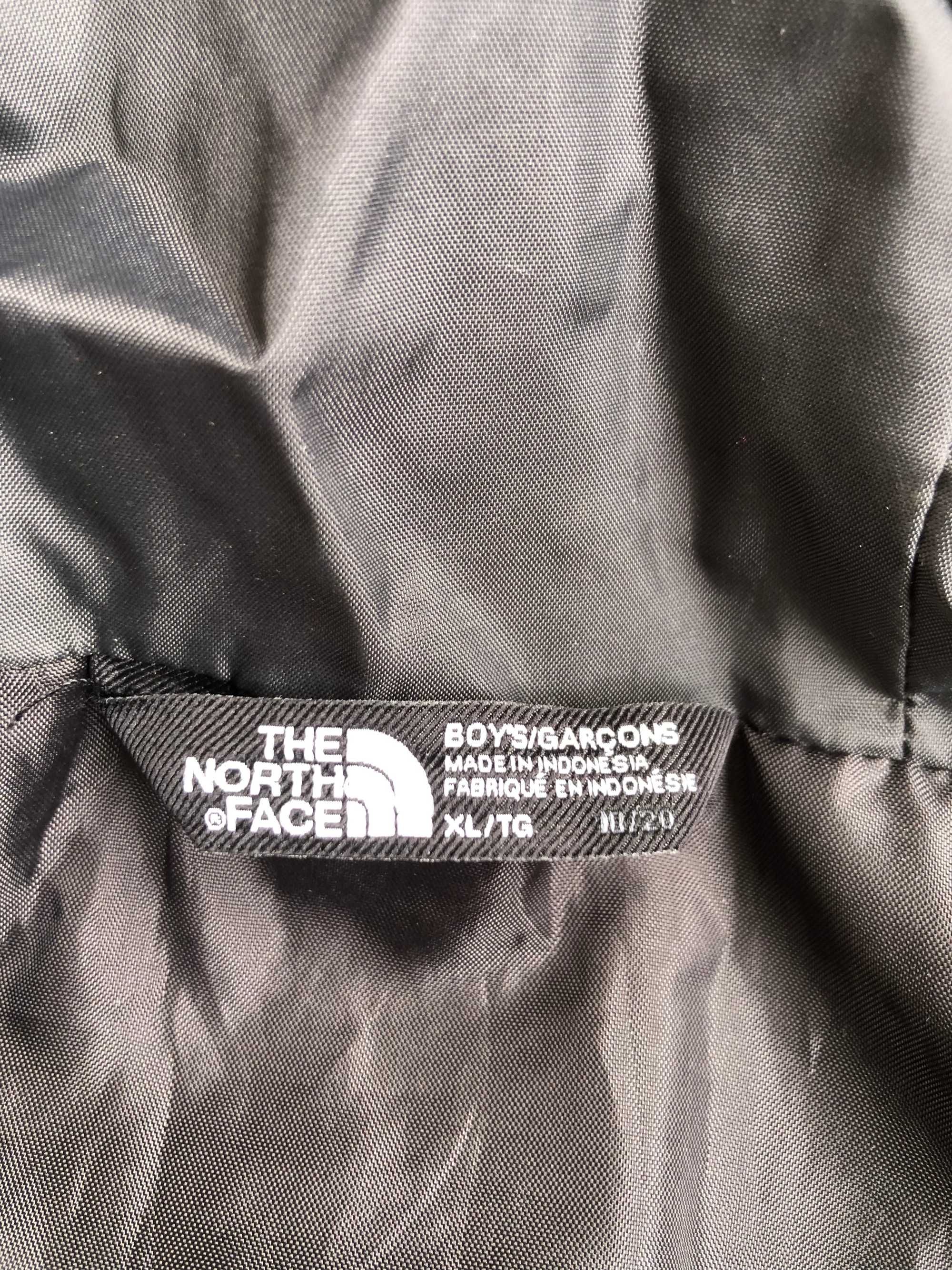 The North Face Dryvent детско водоустойчиво яке 18-20г