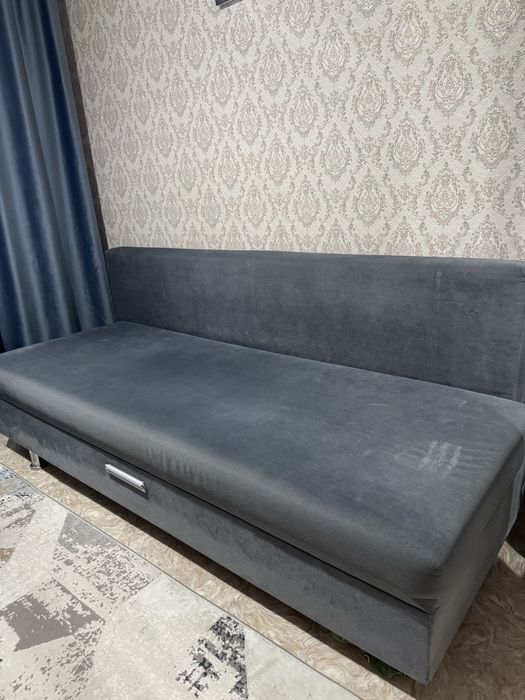 Продам диван расклданой