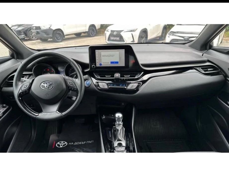 Toyota CHR 2020г.  хибрид