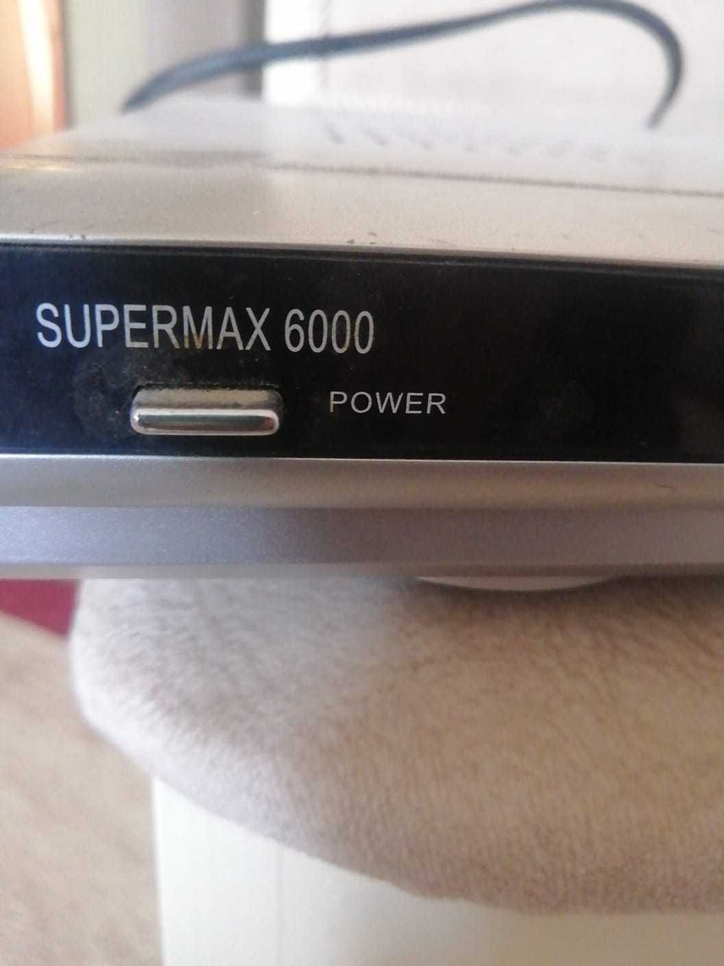 DVB ресивер Supermax 6000