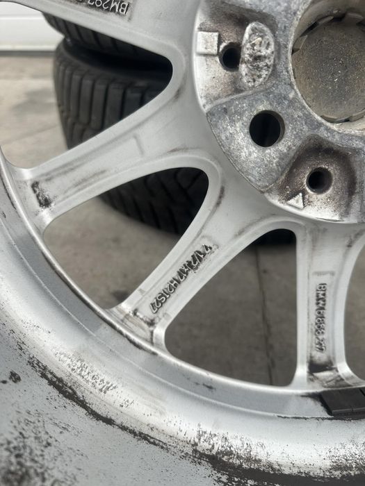 Гуми с джанти за БМВ 5 серия G30/G31