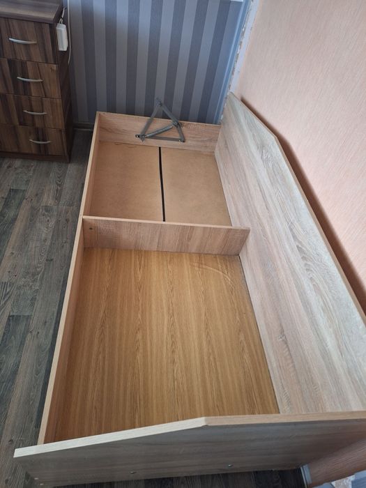 Рамка за еденичен матрак