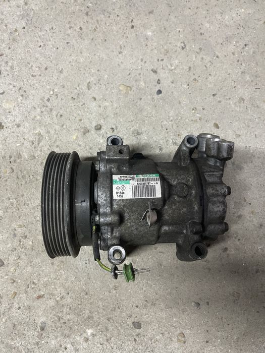 Compresor clima Renault Clio 1.5dci cod-8200365787