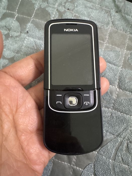 Нокиа 8600 луна.